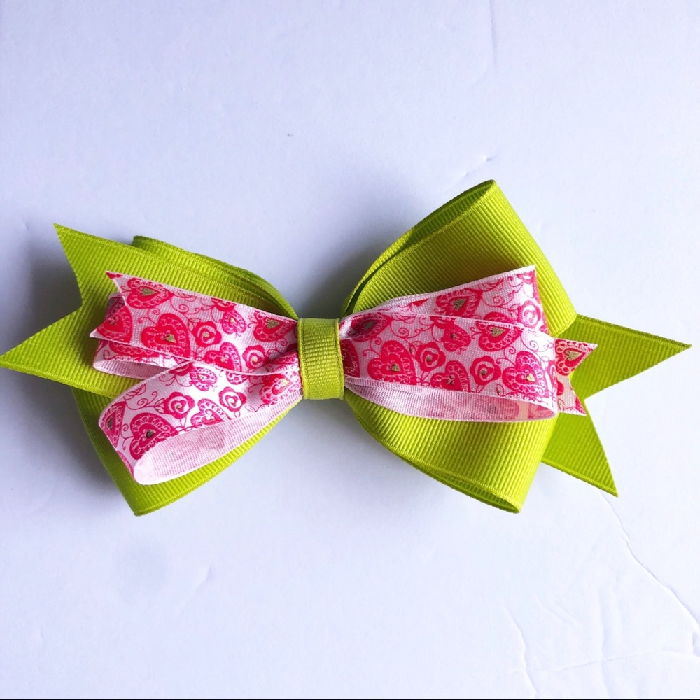 Girls Medium Green Red Spring Hair Bow NEW